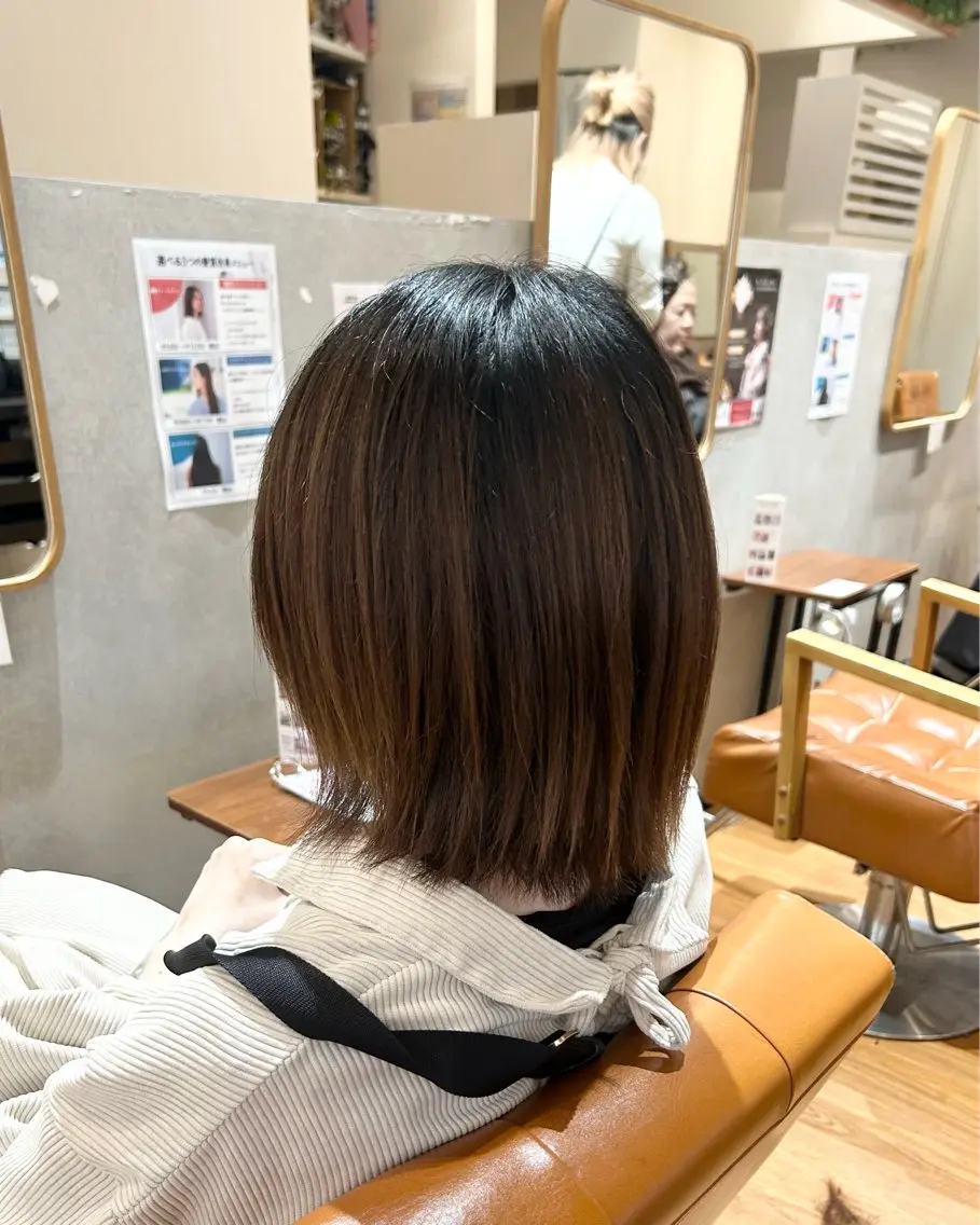 ショート ボブ くびれヘア 外ハネヘア カット 櫻井 優希のヘアスタイル
