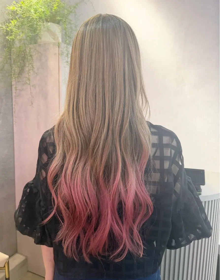 ロング 天谷 桂子のヘアスタイル