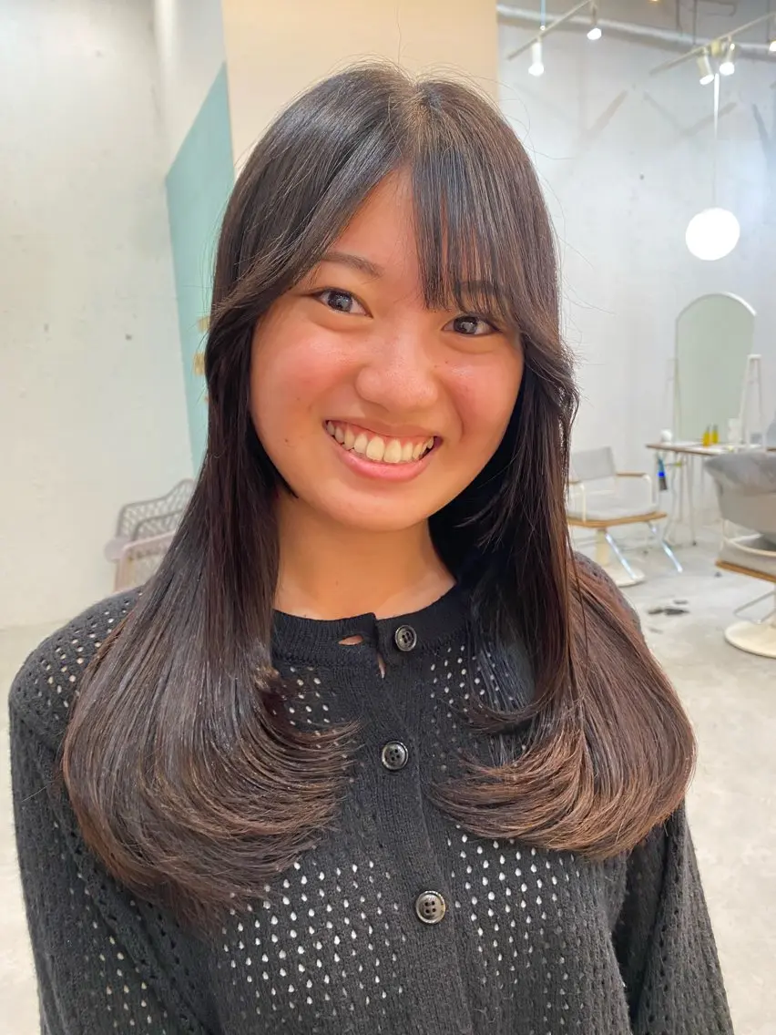 ロング ロングレイヤー レイヤーカット ロング 似合わせヘア 💇🏻‍♀/マリアのヘアスタイル
