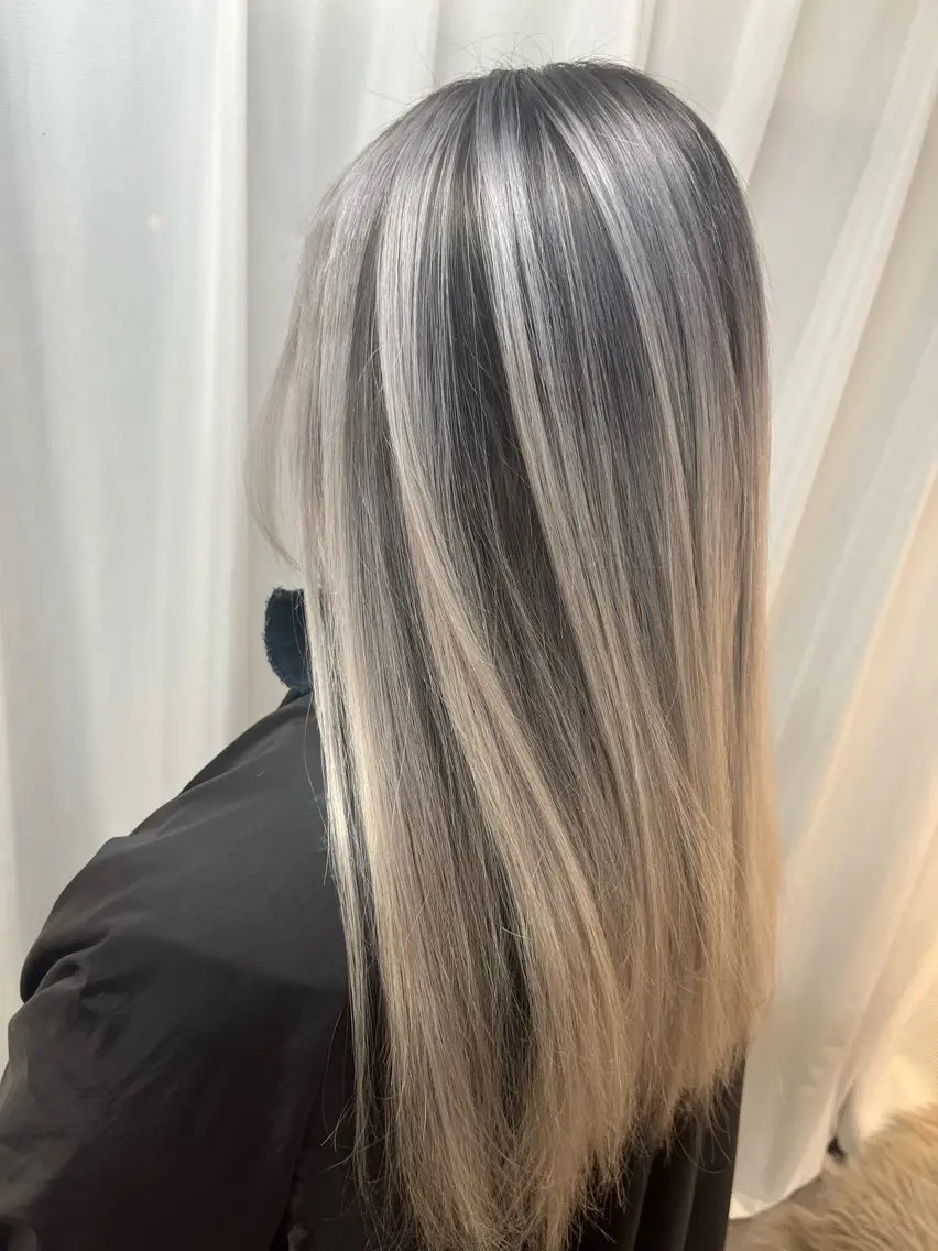 ロング ヘアカラー トリートメント 髪質改善・縮毛矯正 🌈SENAのヘアスタイル