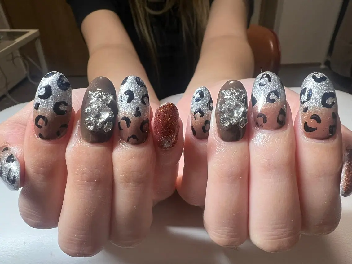 ネイル アニマル柄 Nailsalon Rのネイルデザイン