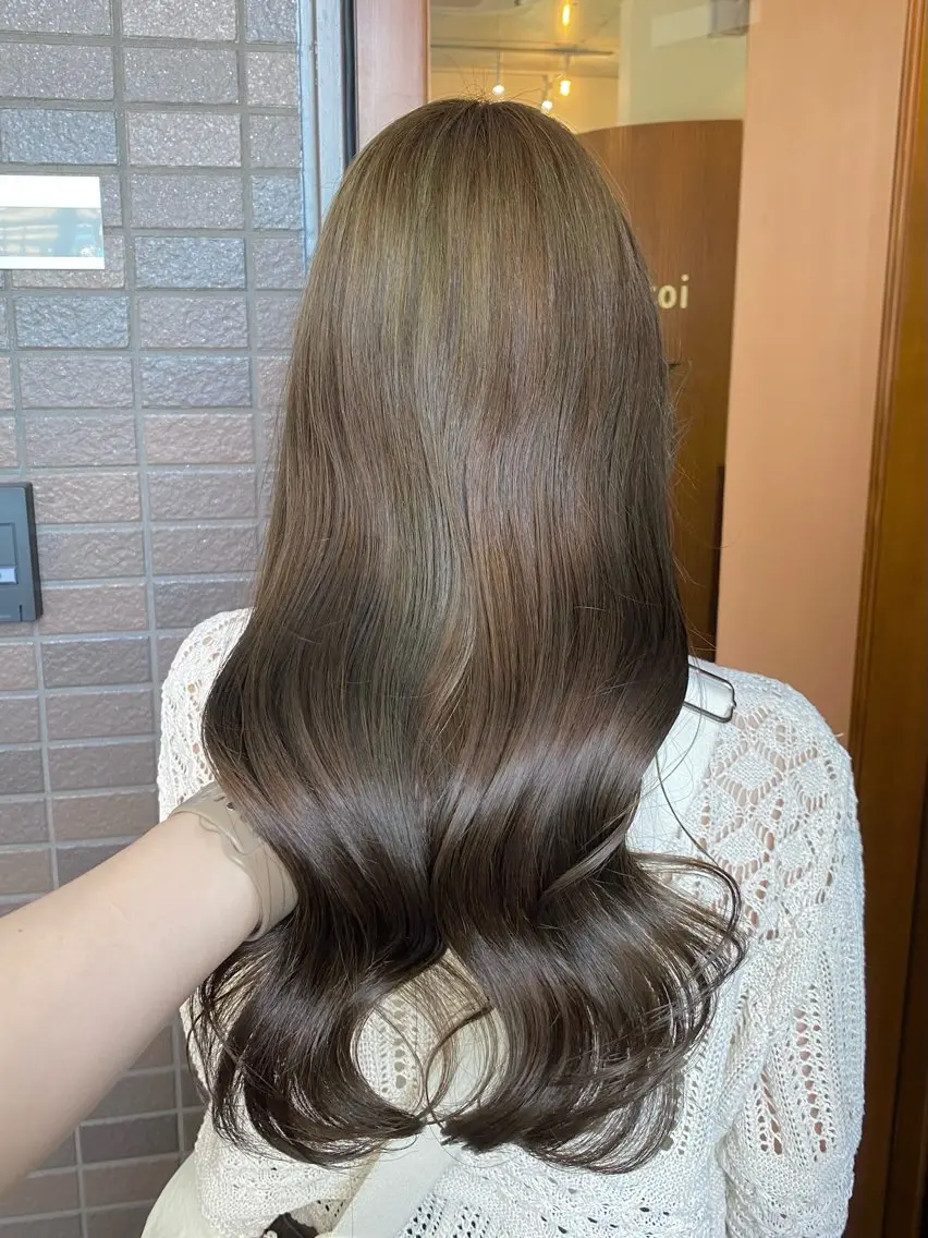 ロング カラー ベージュカラー ブリーチ ダブルカラー ブリーチなしカラー カット ヘアカラー トリートメント 透明感カラー/韓国 ヘア🩶yuri🩵のヘアスタイル