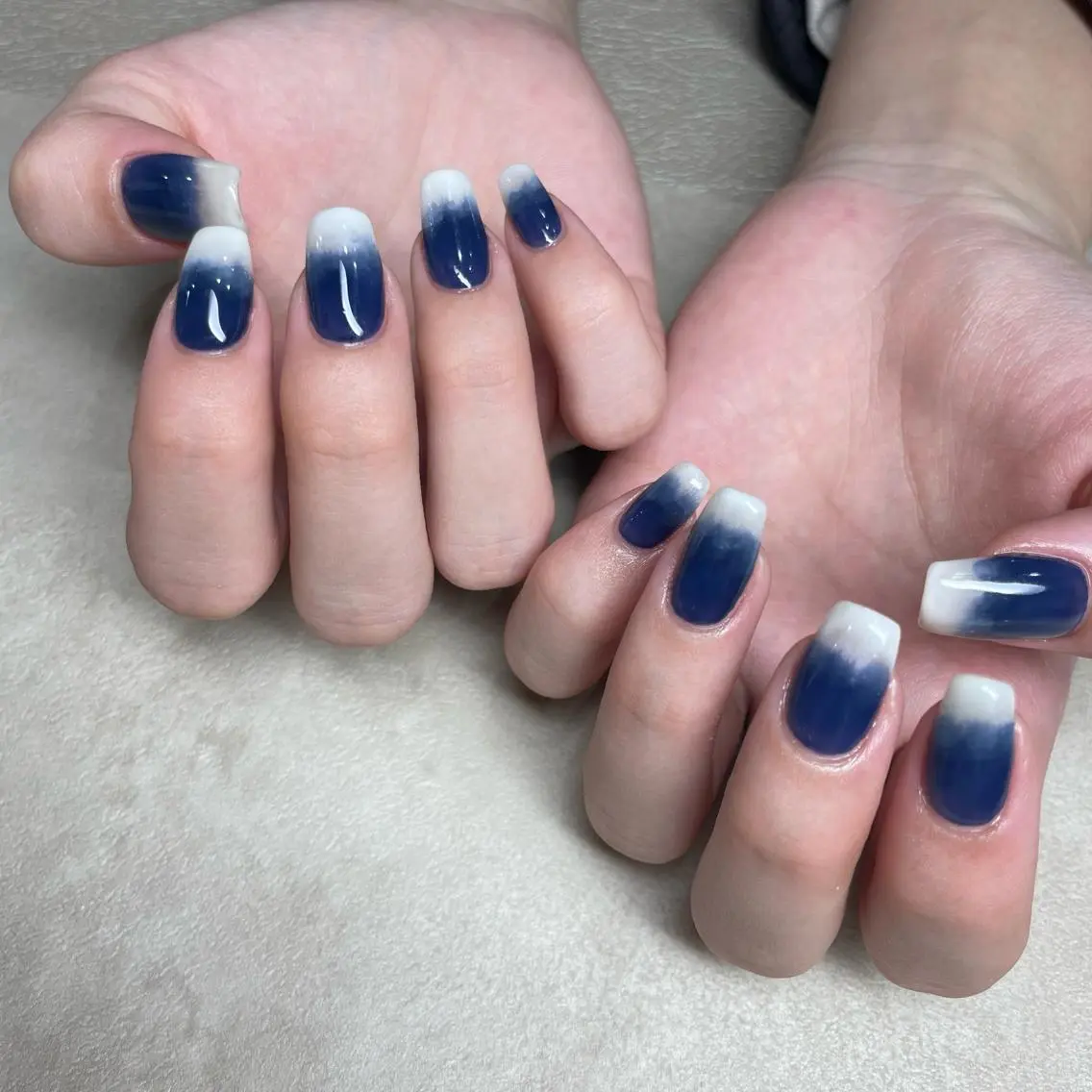 ネイル ハンドネイル フットネイル with hues AYAのネイルデザイン