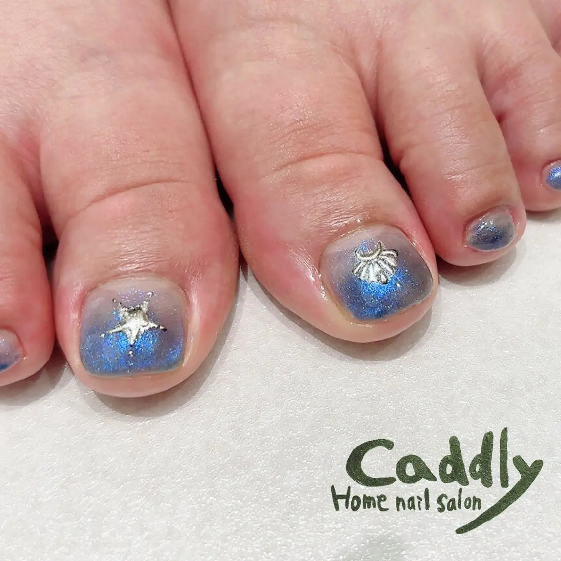 ネイル ブルー シンプルネイル caddly naoのネイルデザイン
