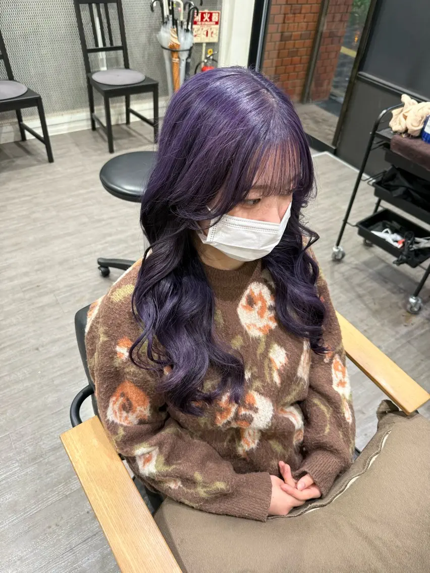 セミロング カラー パープルカラー カット ヘアカラー トリートメント 艶髪レイヤー上田 紗也🇰🇷💗のヘアスタイル