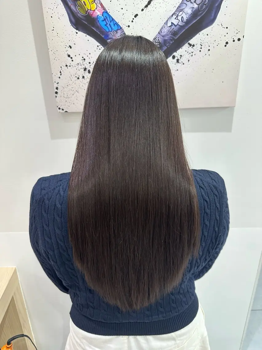 ロング パーマ カット 縮毛矯正 トリートメント 髪質改善/縮毛矯正 /レイヤーカット岡部のヘアスタイル