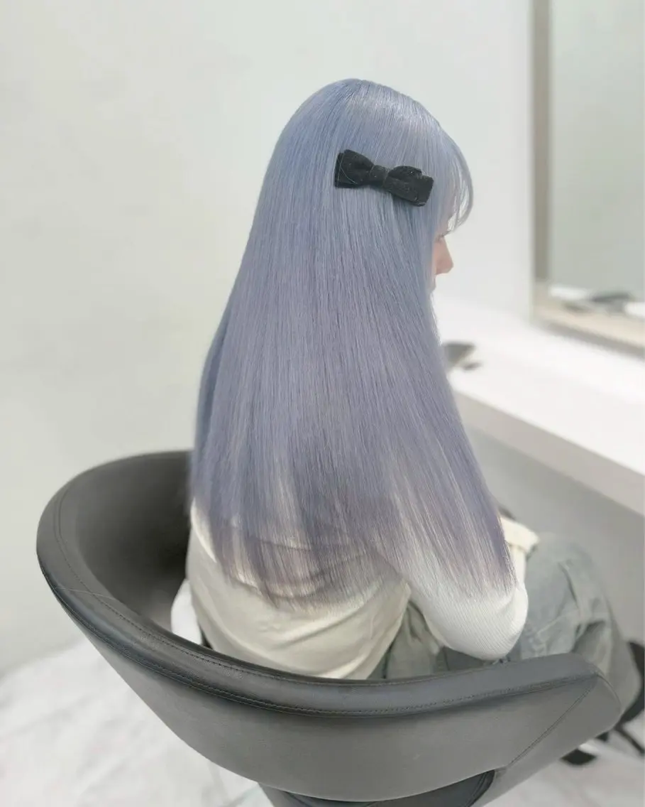 ロング カラー ブリーチ 透明感カラー ハイトーンカラー ヘアカラー ハイトーンカラー💞 くるみ🎀のヘアスタイル