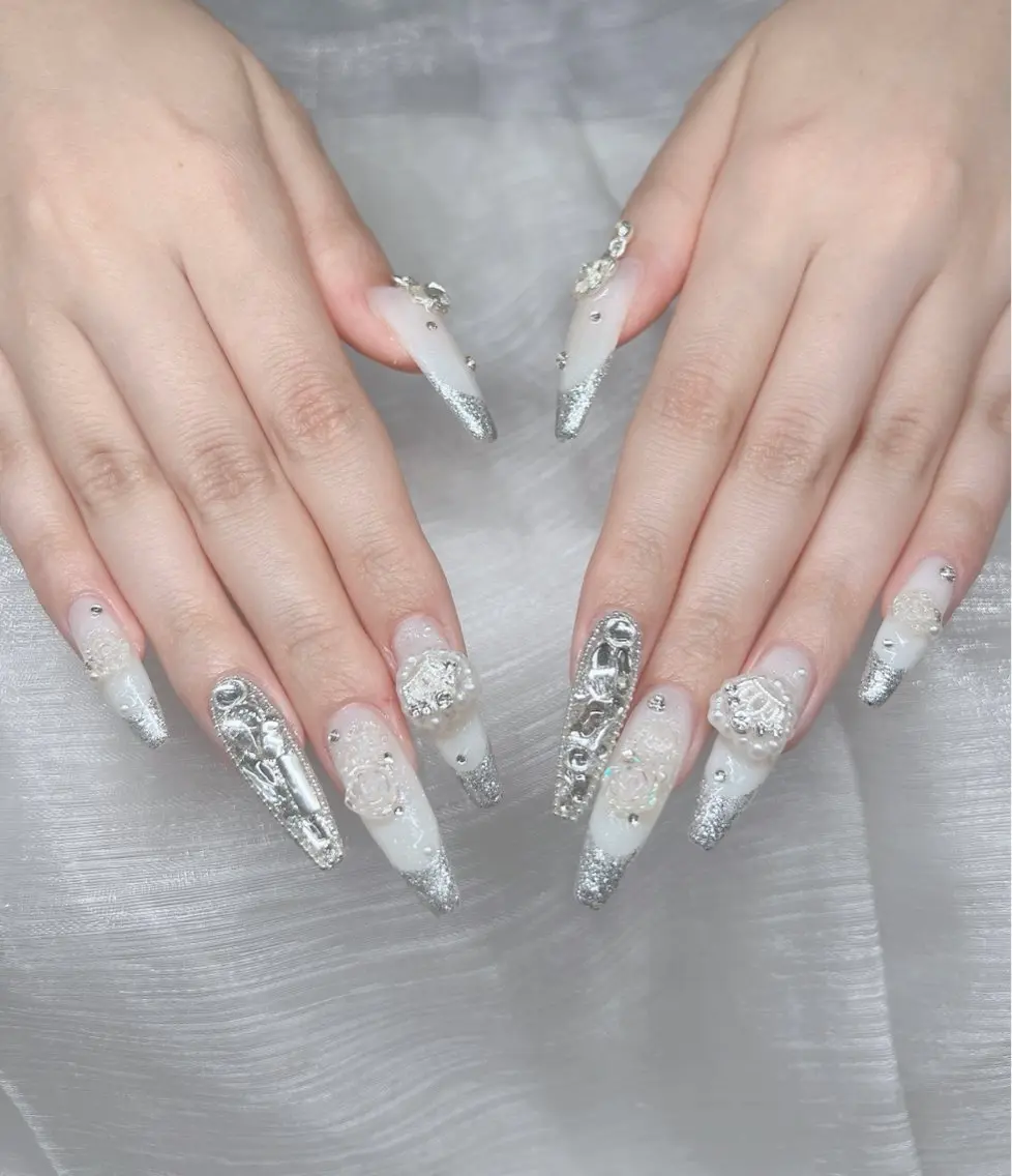 ネイル 長さ出し グラデーション キラキラネイル マグネットネイル ニュアンスネイル Lee Nails チップ長さだし専門店のネイルデザイン