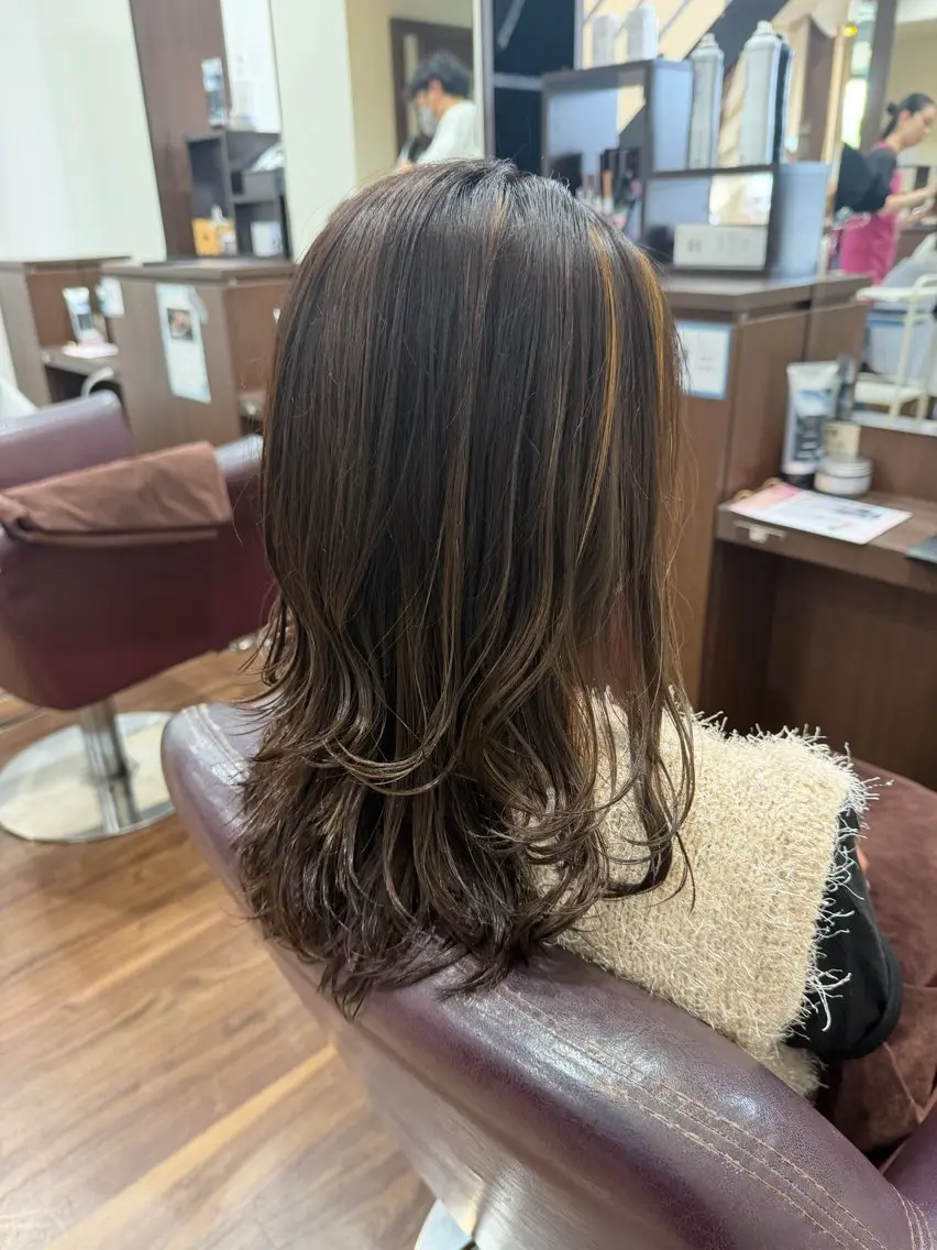 ロング カラー ハイライトカラー ハイライト レイヤーカット ヘアカラー 仲井 充のヘアスタイル