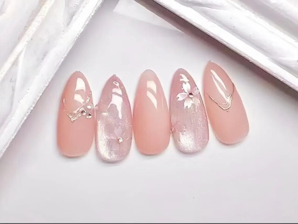 ネイル ハンドネイル H3 Nail Tsuki🦋💙のネイルデザイン