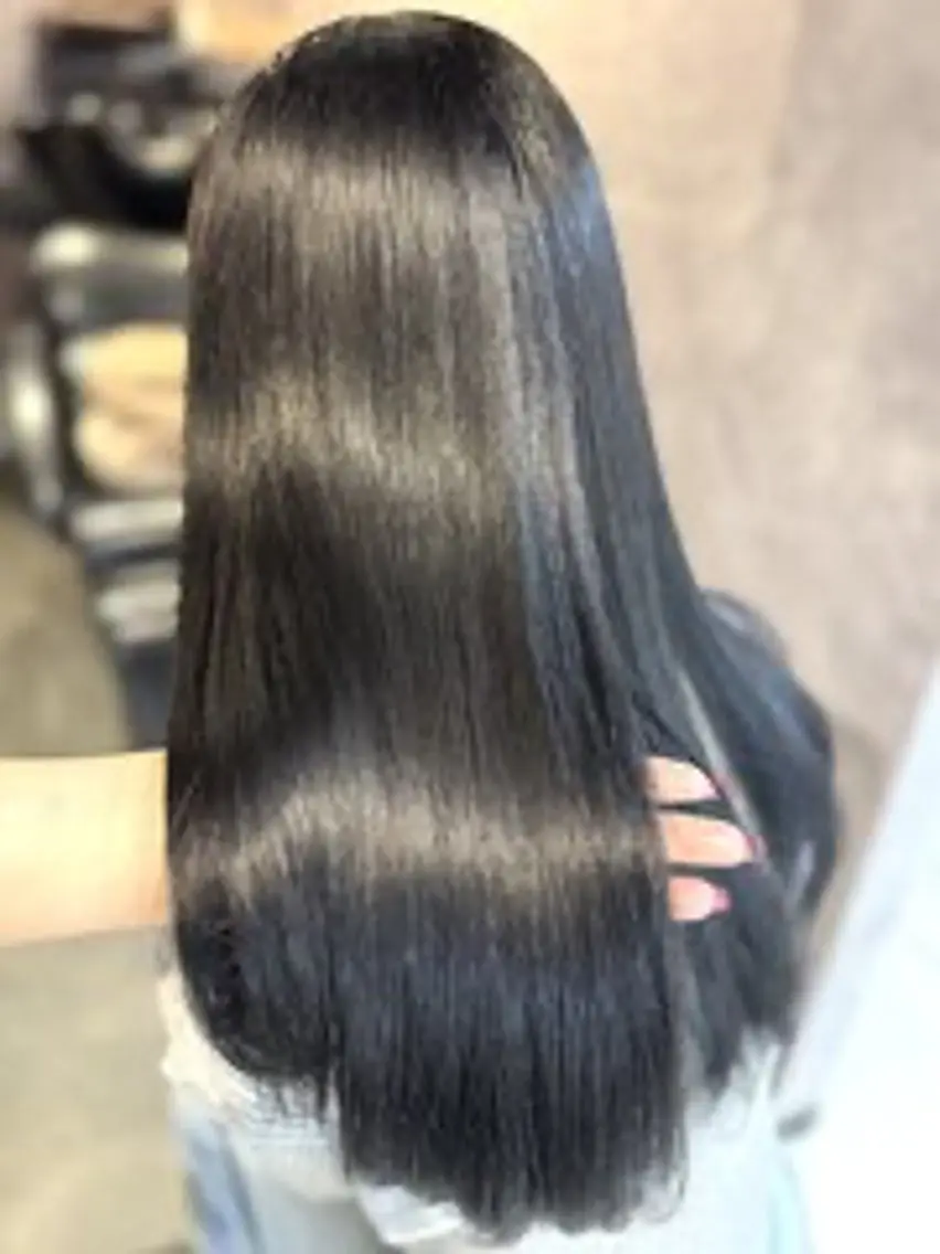 ロング カラー ヘアカラー トリートメント elu あやね💜 🫧カラー・縮毛矯正のヘアスタイル