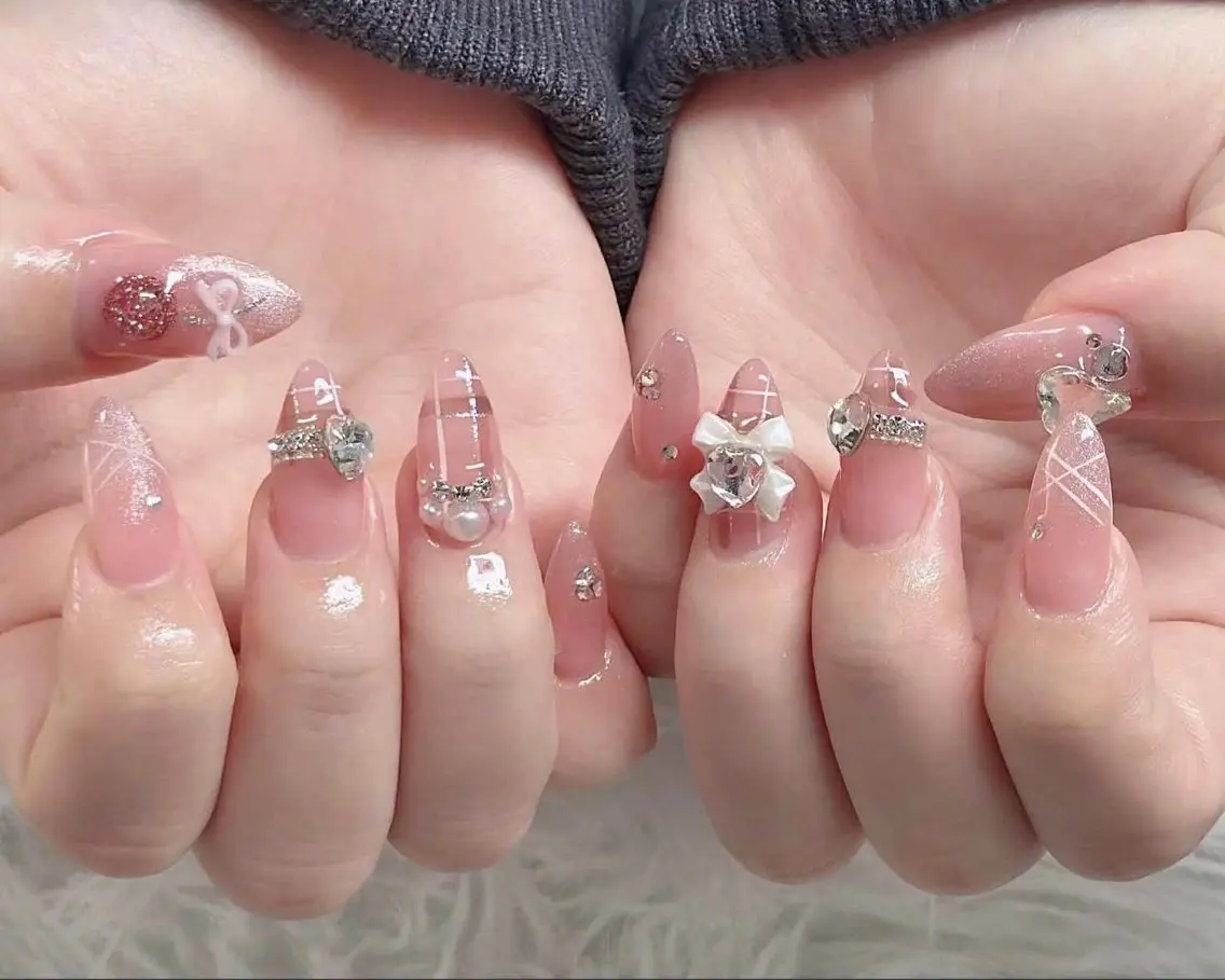 ネイル フレンチネイル ジェルネイル ハロウィン 韓国ネイル マグネットネイル ハンドネイル Hbaby nailのネイルデザイン