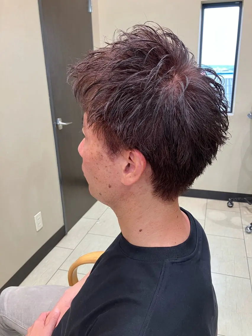カラー メンズ レッドカラー 吉田 健吏のヘアスタイル
