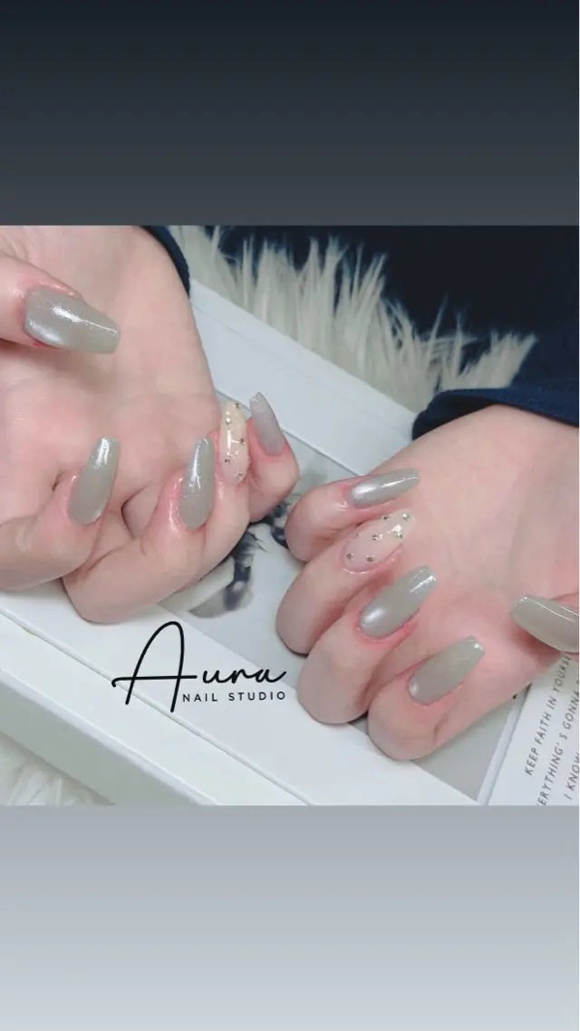 ネイル クリアネイル キラキラネイル 韓国ネイル ロングネイル マグネットネイル ハンドネイル Aura Nail Studioのネイルデザイン