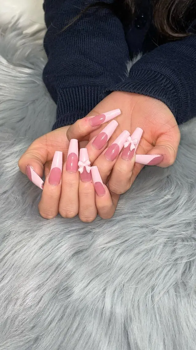 ネイル 長さ出し ラメ(グリッター) ハンドネイル RICO Nail パーツつけ放題🌈のネイルデザイン