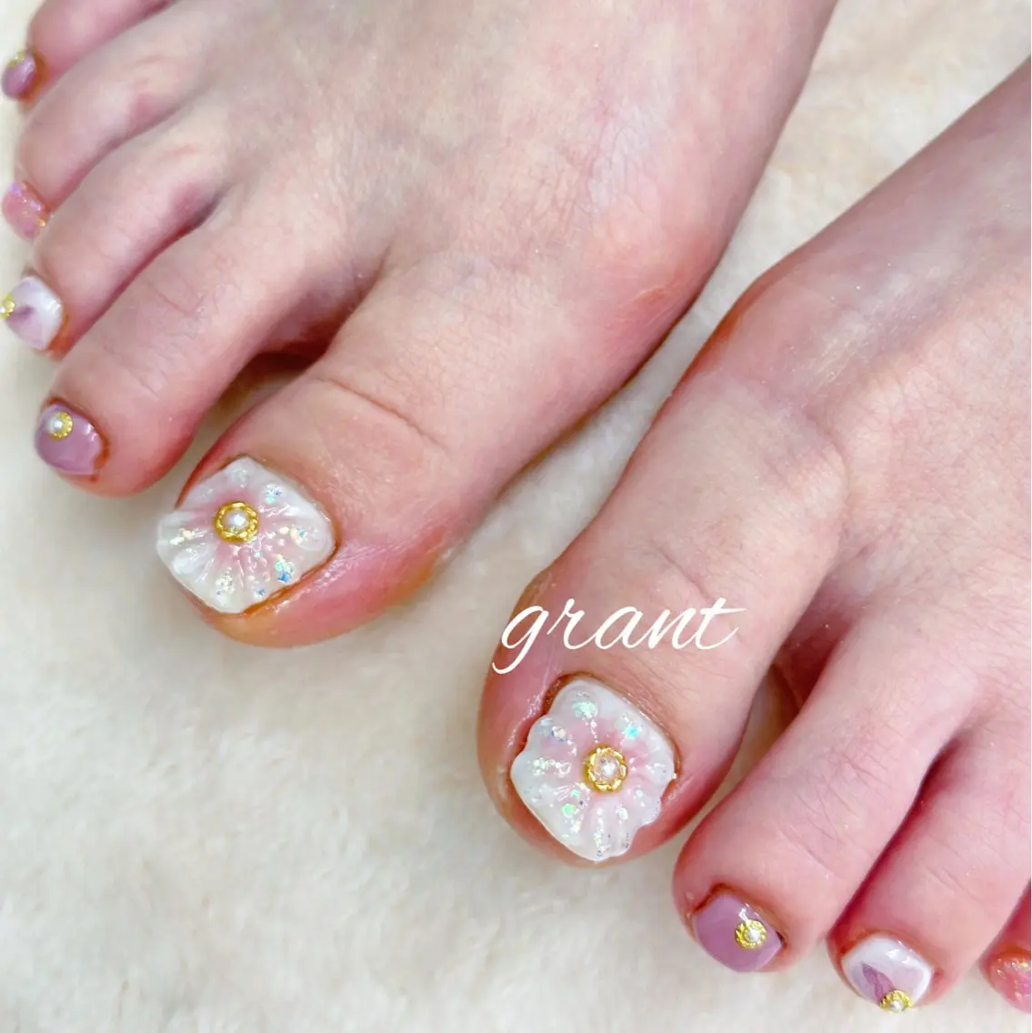ネイル フットネイル フットネイル nailsalon grantのネイルデザイン