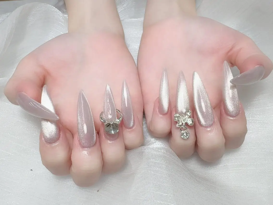 ネイル フレンチネイル 韓国ネイル マグネットネイル ニュアンスネイル オフィスネイル ハンドネイル Hana Rose Nailのネイルデザイン