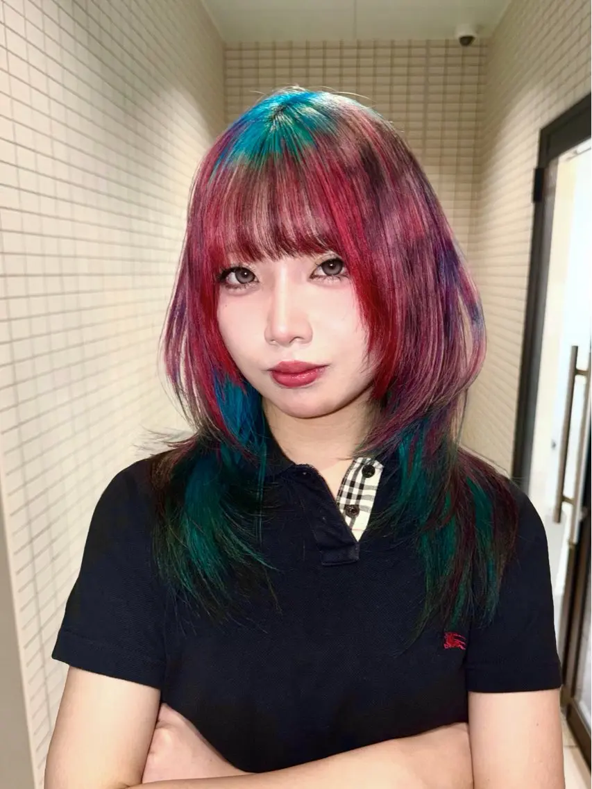 セミロング ブリーチ/レイヤ ーカット🎼MEIのヘアスタイル