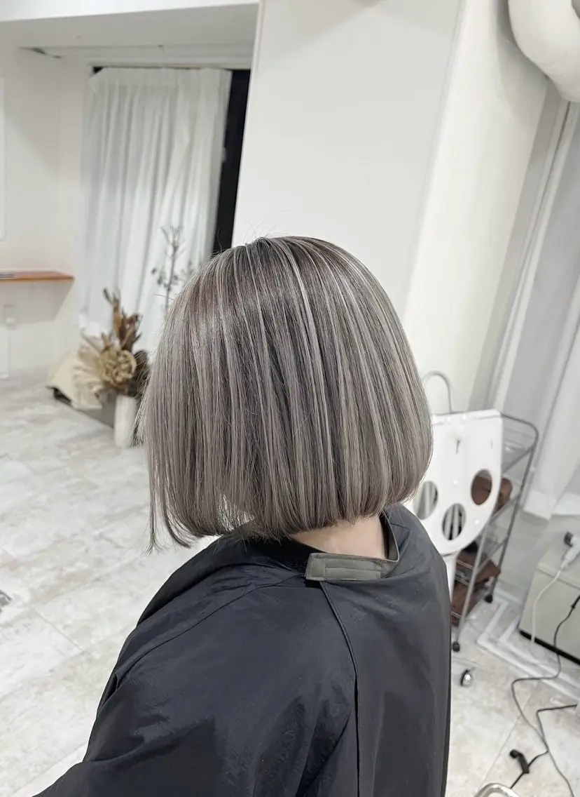 ショート カラー バレイヤージュ グレージュ レイヤーカット 指名数No.1 /NAOYAのヘアスタイル