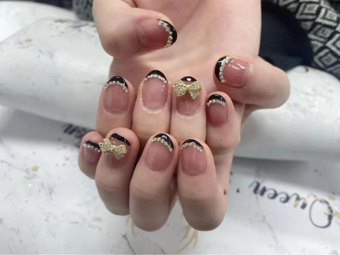 ネイル ハンドネイル Queens ciciのネイルデザイン