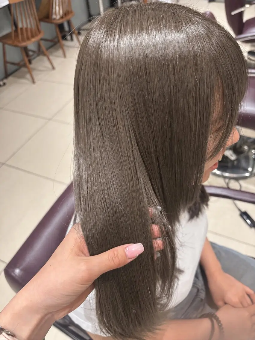 カラー ヘアカラー 暖色カラー🍎 家本 夏鈴のヘアスタイル
