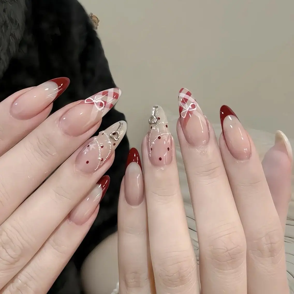 ネイル ハンドネイル ハンドケア 🍑 momo_nailのネイルデザイン