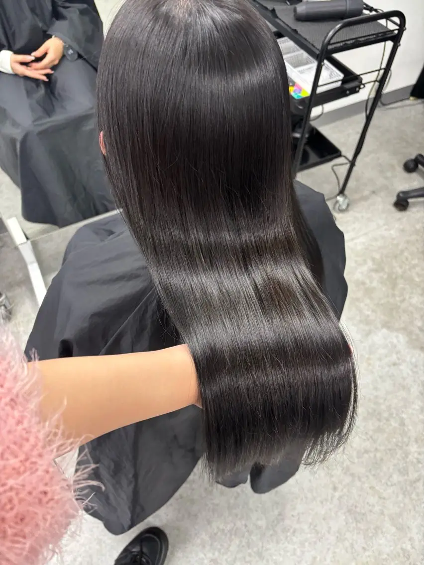 ロング カラー カット ヘアカラー トリートメント 韓国トレンドヘア🤍 Chima🤍のヘアスタイル