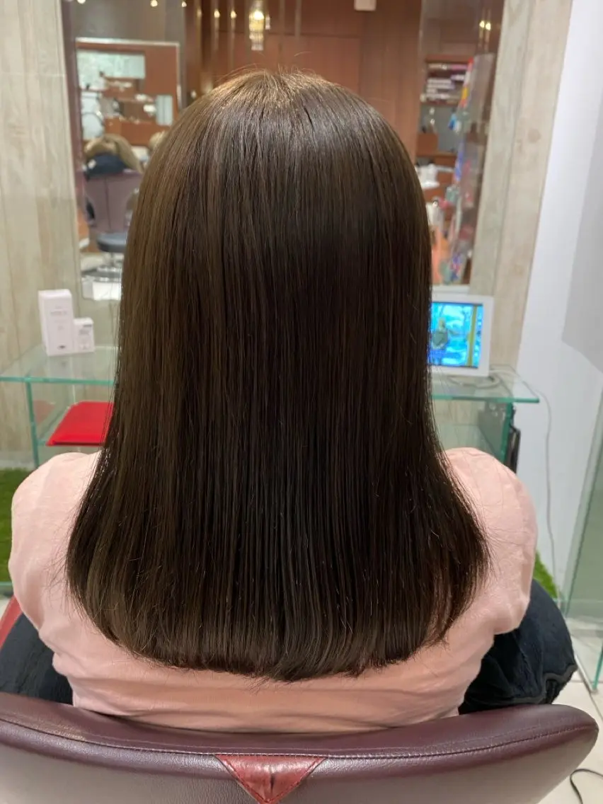 セミロング 松倉 千紘のヘアスタイル