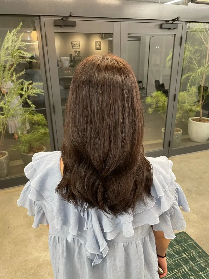 セミロング カラー ブラウンカラー 透明感カラー バイオレットカラー ヘアカラー 【お洒落パーマ】 Elme　肥塚康汰郎のヘアスタイル