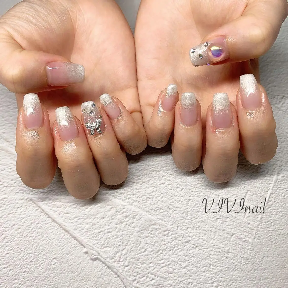 ネイル ラメ(グリッター) ラメグラデーション ハンドネイル vivi nailのネイルデザイン