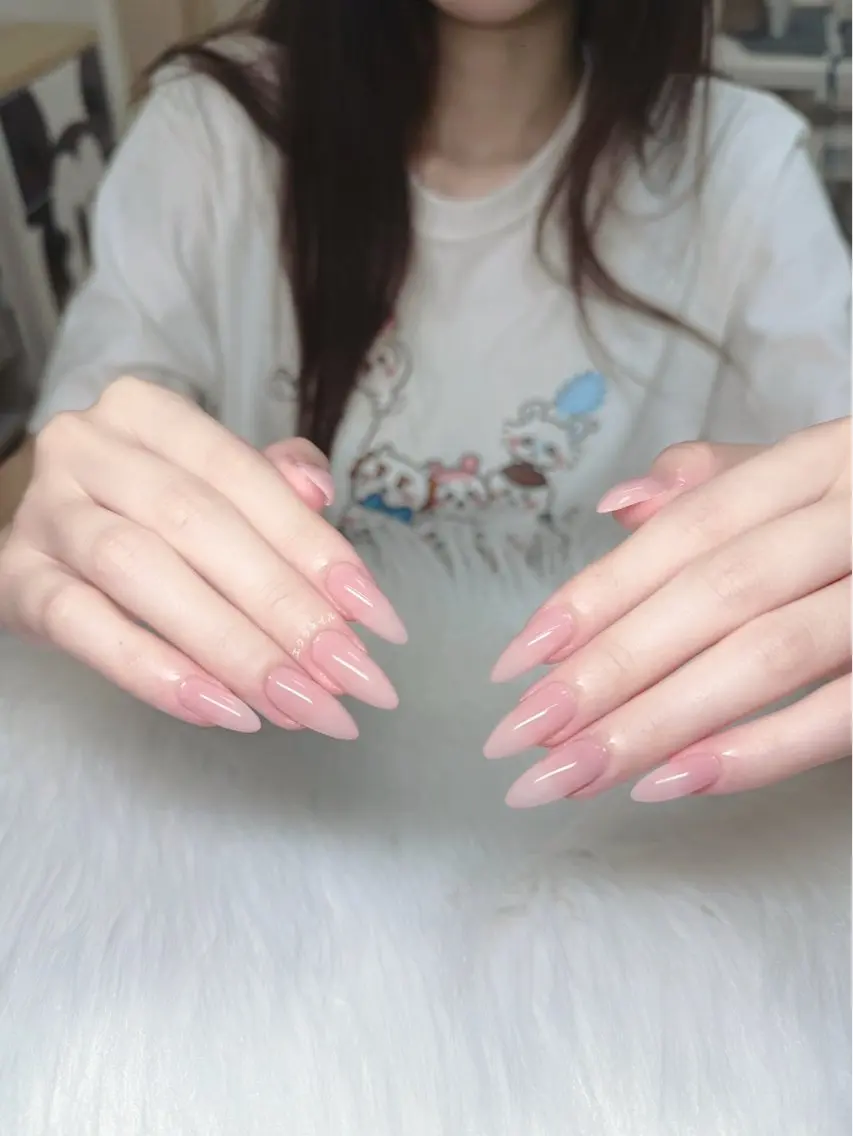 ネイル ハンドネイル エクラ ネイルのネイルデザイン
