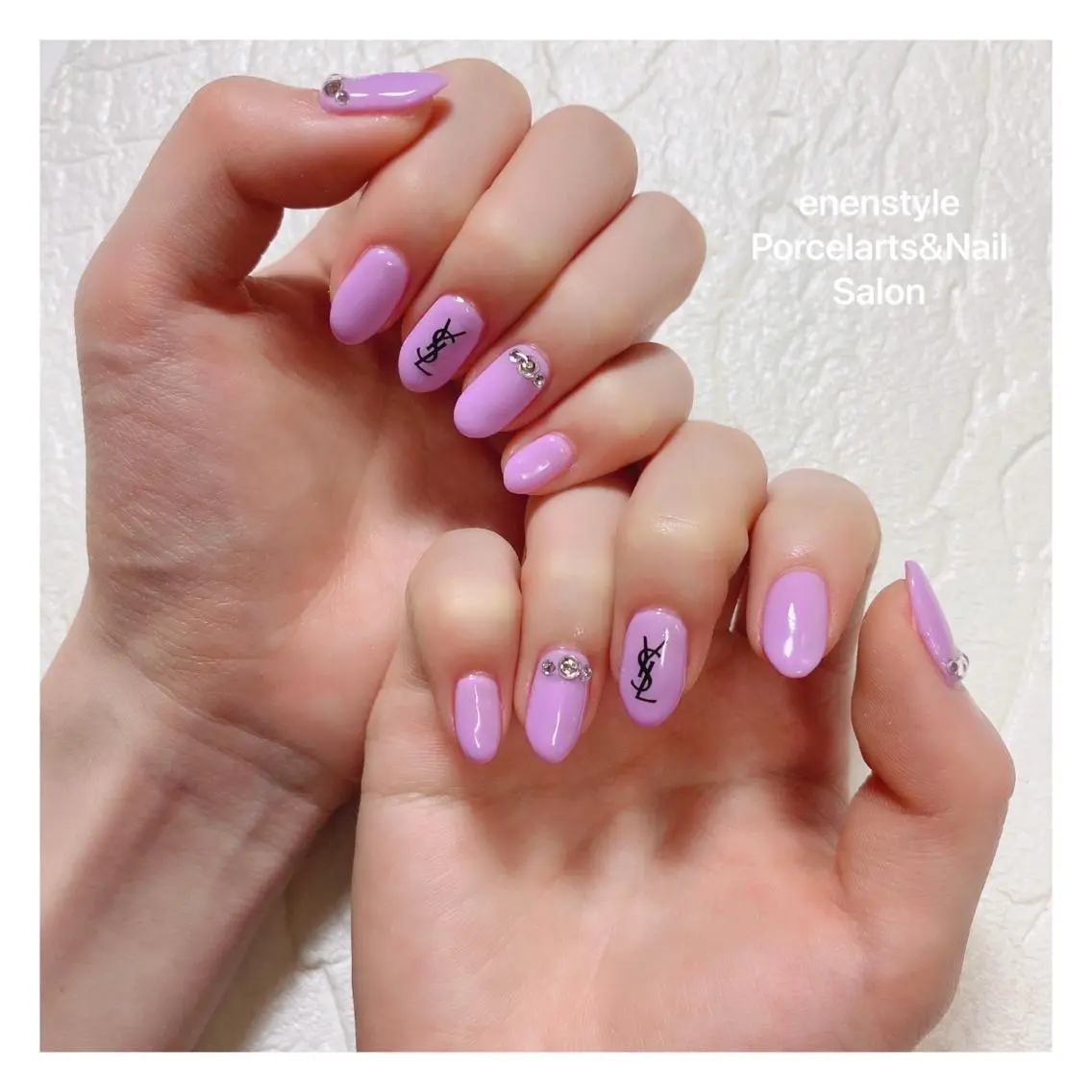 ミディアム ネイル ハンドネイル 🐾enen style 🐾のネイルデザイン