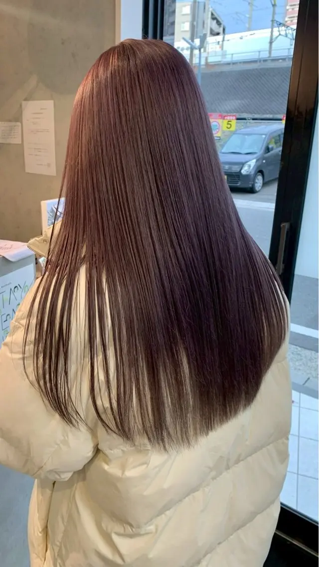 カラー 山口 なおのヘアスタイル