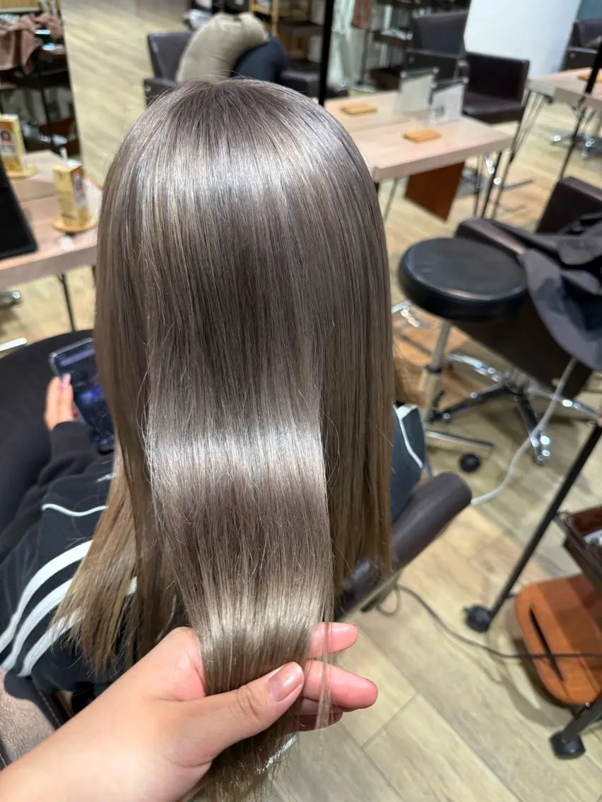ロング ヘアカラー 川畑 心子のヘアスタイル
