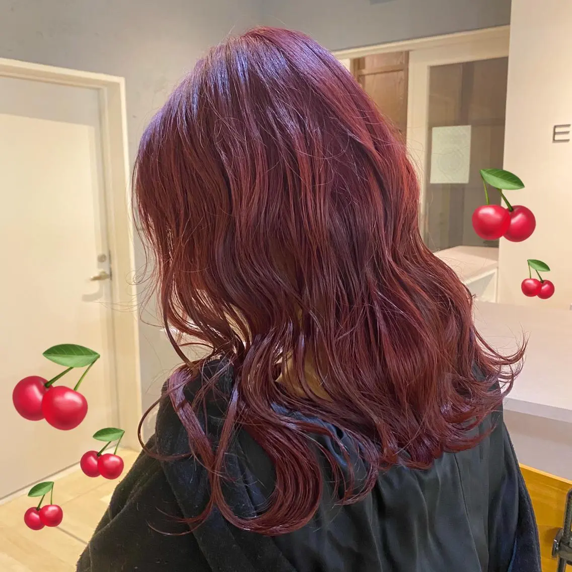 ミディアム カラー カシス 色落ちまで可愛い🧚 心斎橋hikaruのヘアスタイル