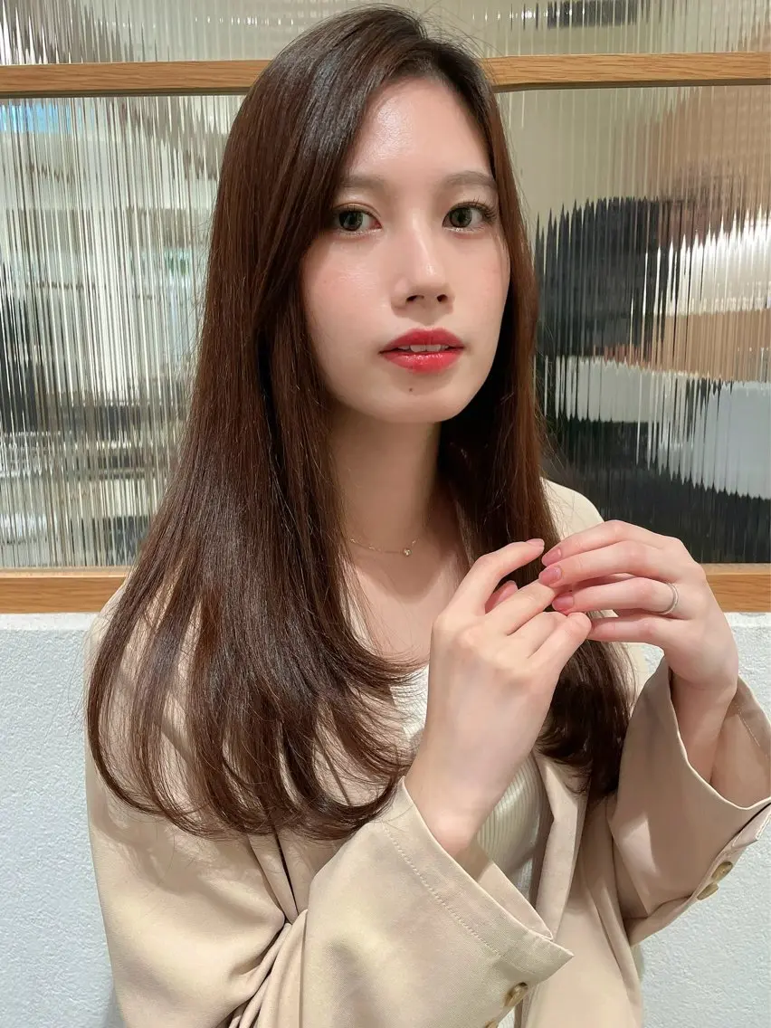ロング 米澤 由衣のヘアスタイル