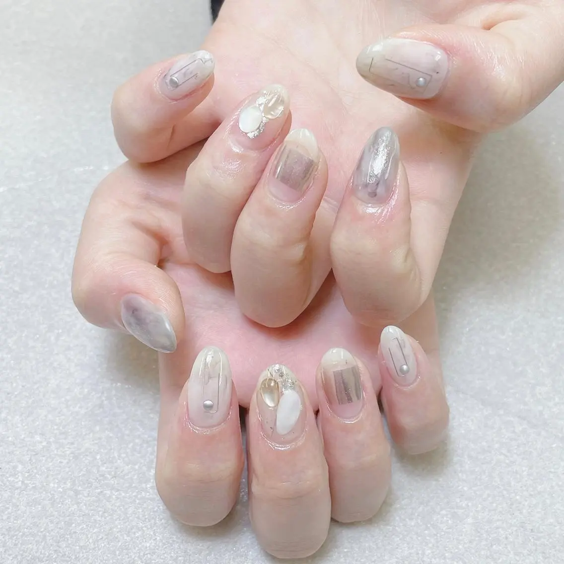 ネイル アートネイル 長さ出し ニュアンスネイル スカルプネイル ハンドネイル A85G ayakoのネイルデザイン
