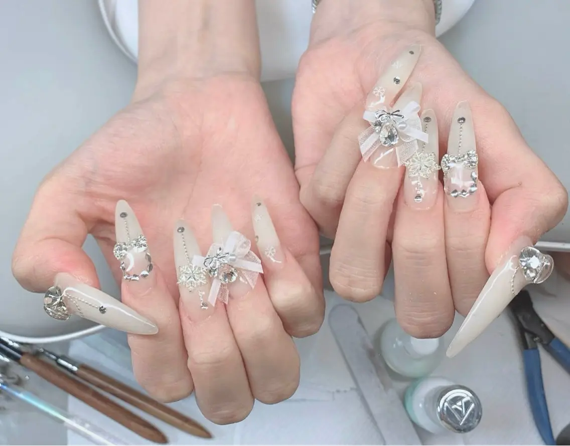 ネイル ハンドネイル Anmi Nail 新宿のネイルデザイン