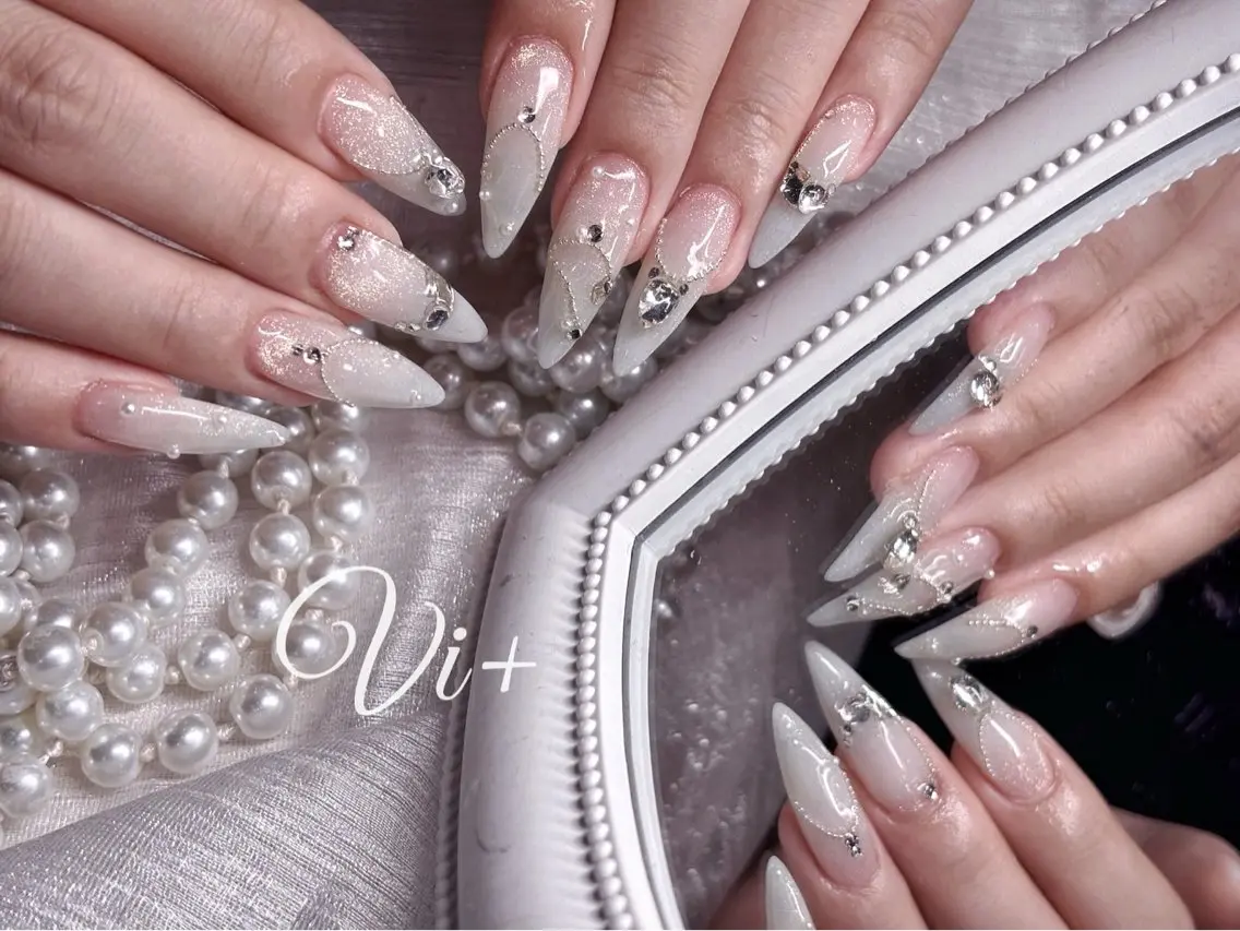 ネイル ハンドネイル ✨Nailsalon Vi+✨のネイルデザイン
