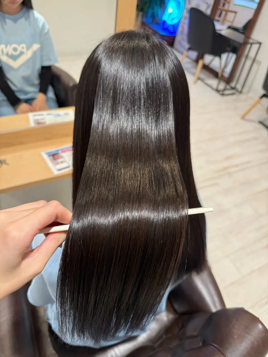 ロング 縮毛矯正 カット 縮毛矯正 トリートメント 森浦 莉乃のヘアスタイル