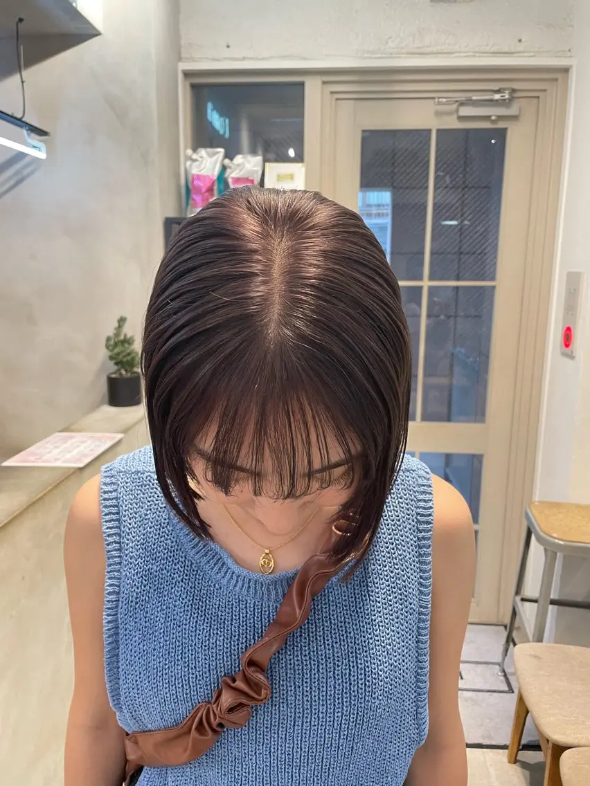 ショート カラー ミルクティー× グレージュMOMOのヘアスタイル