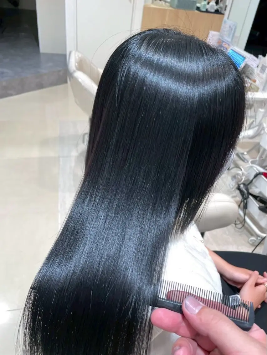 女性限定シャンプー&高保湿トリートメント🫧　希望の方は前髪カットつけられます✂️の写真