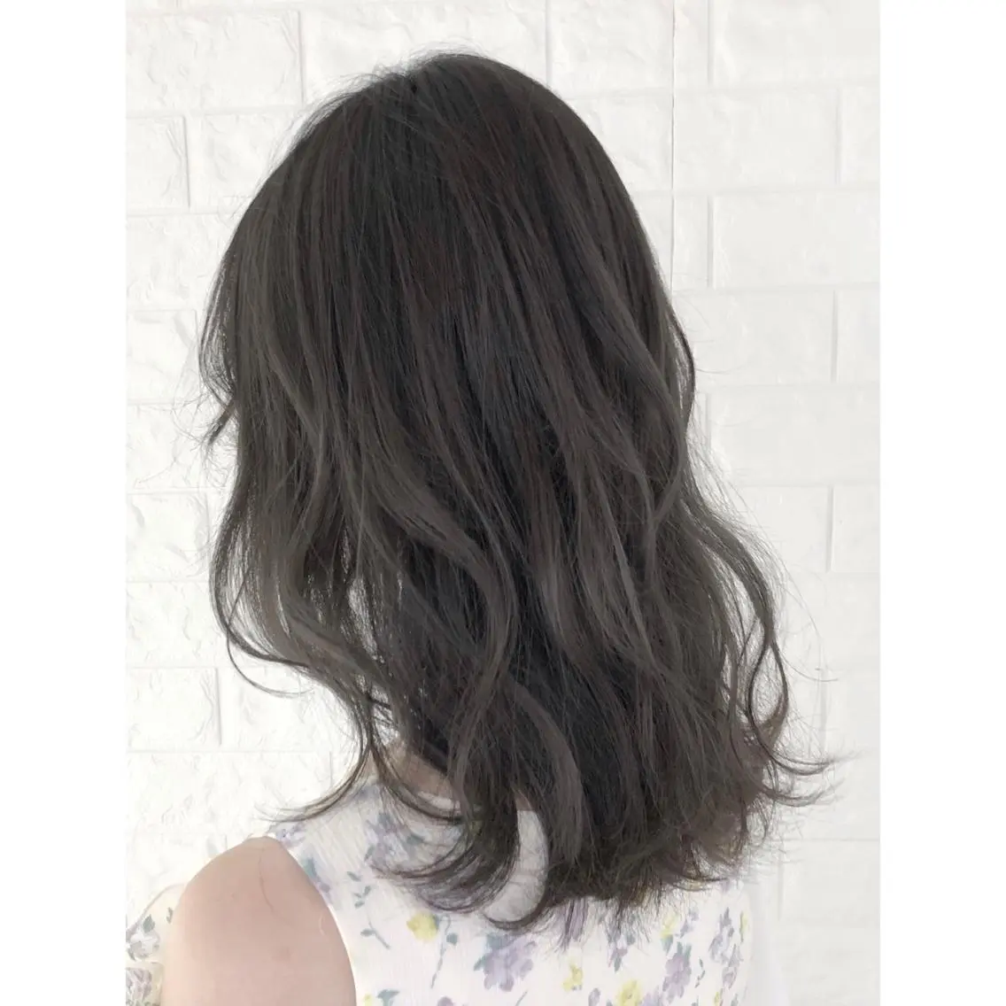 ミディアム カラー アッシュ 透明感カラー イルミナカラー トリートメント カット ヘアカラー トリートメント ヘッドスパ 髪質改善特化KIZU /艶髪研究(京都)のヘアスタイル
