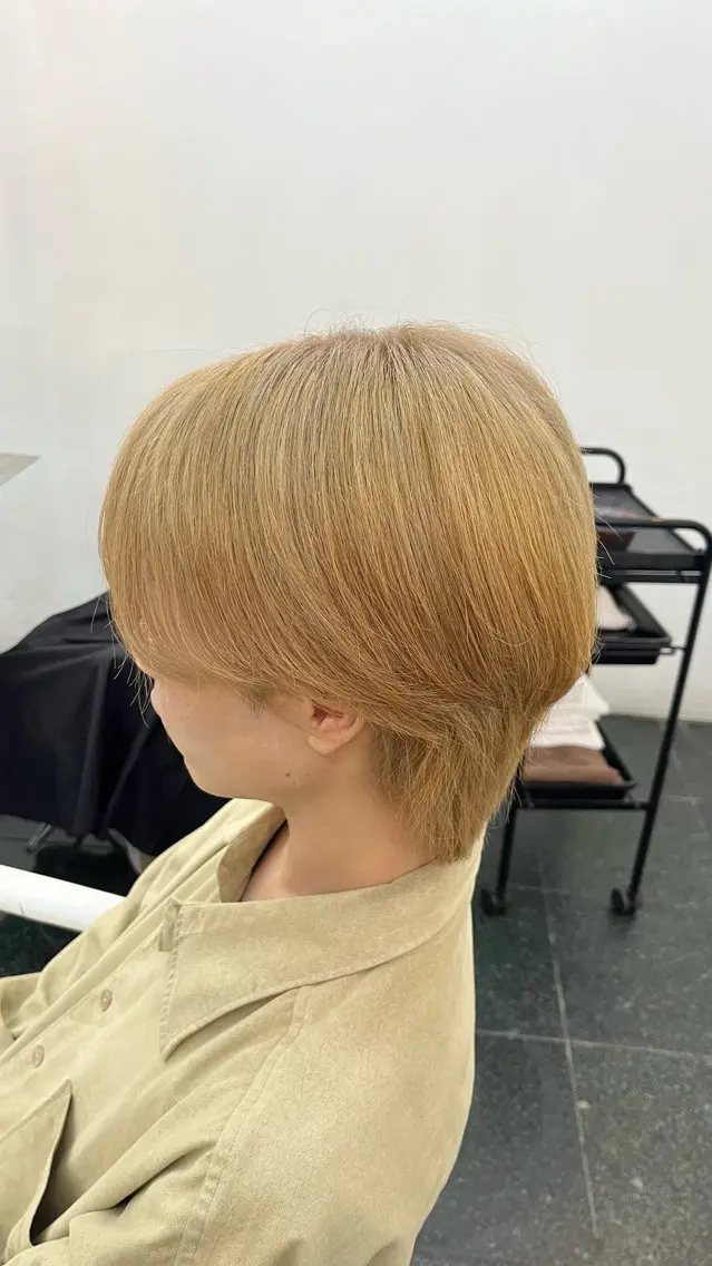 カラー メンズ ヘアカラー ハイトーンカラー特化 🐾小林舞衣🌙のヘアスタイル
