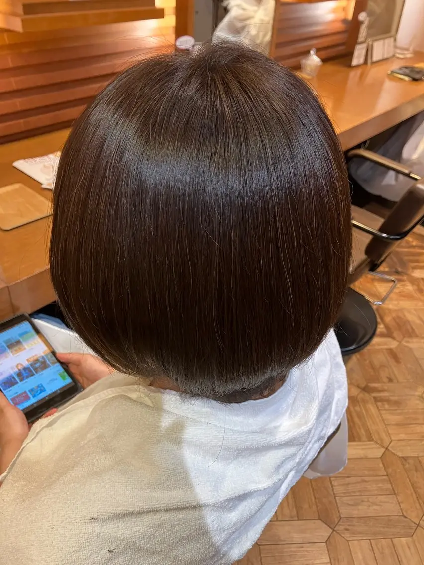 カラー グレージュ miu 💫のヘアスタイル