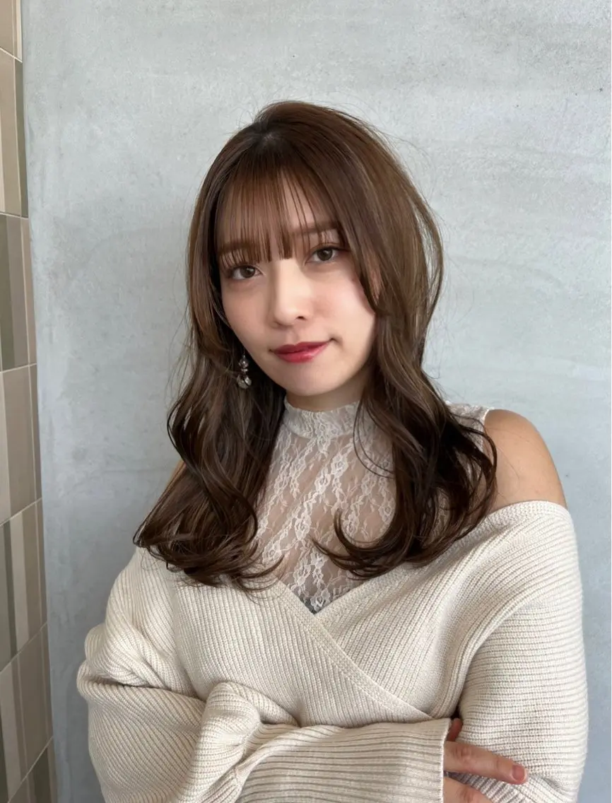 前髪顔周りカット+透明感カラー+トリートメントの写真