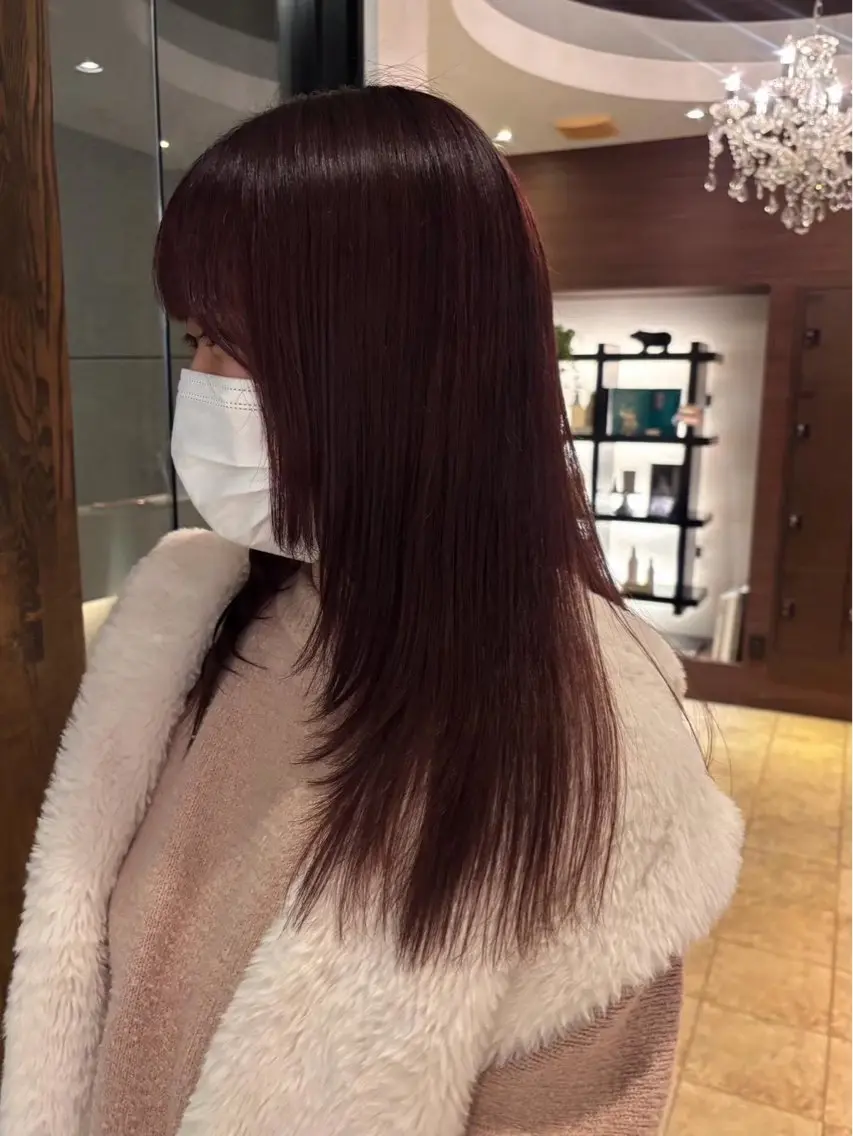セミロング 佐藤 桃子のヘアスタイル