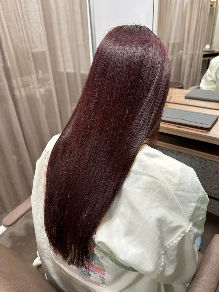 セミロング カット ヘアカラー TELA HAIR 副代表RIKUのヘアスタイル