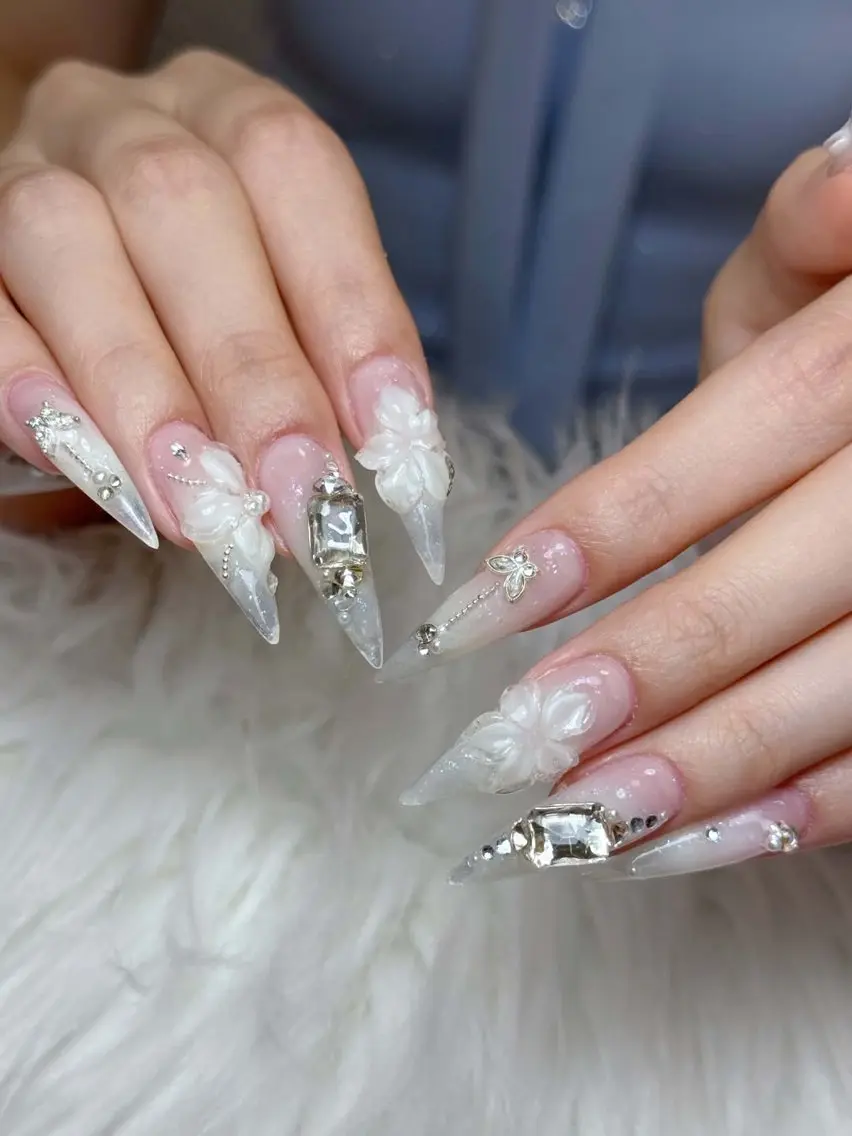 ネイル アニマル柄 ブラウン フットネイル フレンチネイル 韓国ネイル ハンドネイル Lisa Nail Salonのネイルデザイン