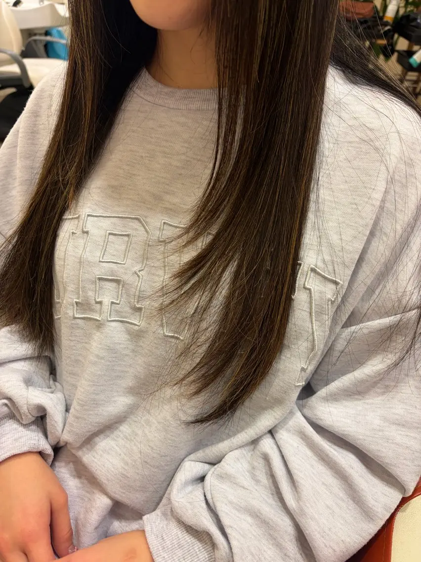ロング ロングレイヤー レイヤーカット ロング 小顔カット カット トリートメント Rapt  Rita 滝沢 南のヘアスタイル
